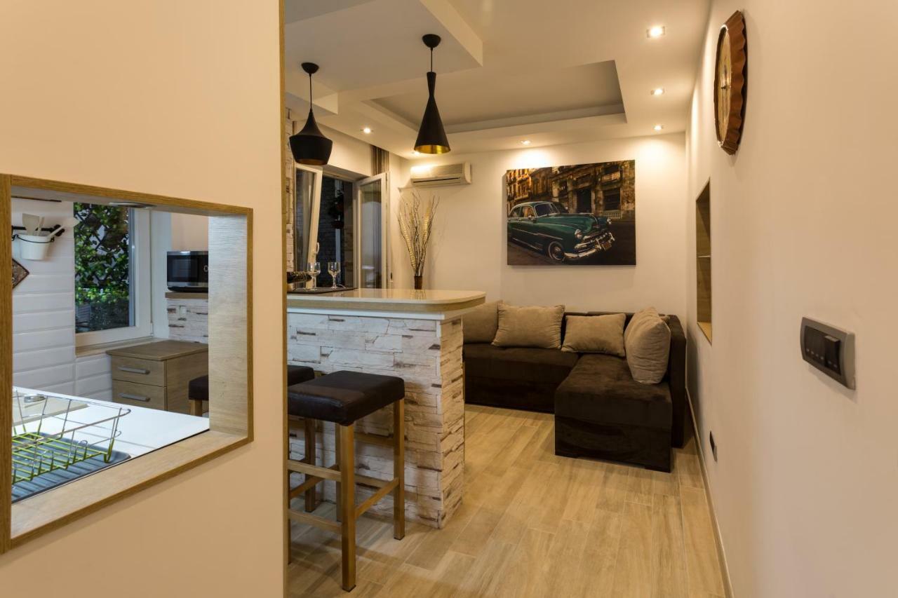 Cosmopolitan One Apartment Beograd Bagian luar foto